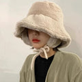 English Style Ear Protection Bucket Hats: Retro Plush Caps for Autumn/Winter Travel